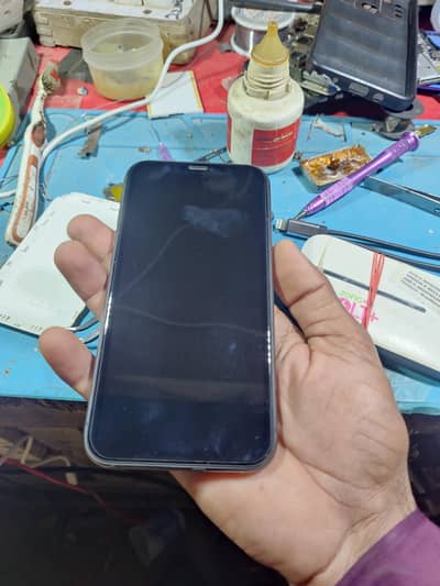 iphone 11 64GB jv 10/10 condition box cable