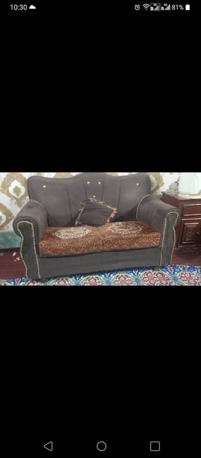 sofa set 1,2,3 seater good condition very reason able price