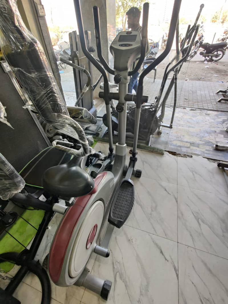 اعلی معیار کی کم استعمال شدہ جم اور فٹنیس مشین موجود ھیں 16