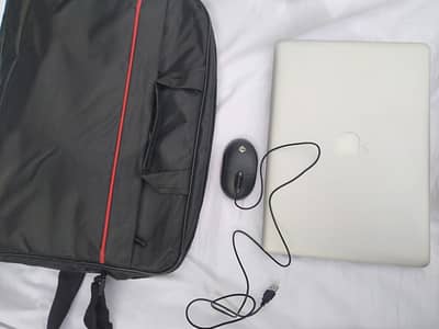 MacBook Running macOS High Sierra (Version 10.13. 3)