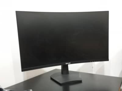 Redragon AMBER 27" Curved Gaming Monitor – GM27H10C
