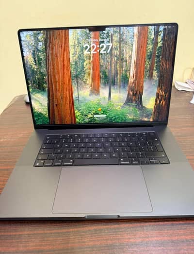 Apple MacBook pro 16 M4
