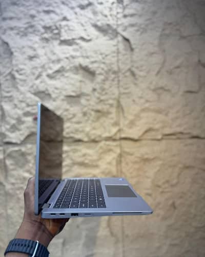 Dell Latitude 5330 – Intel Core i5 12th Gen | 8GB RAM | 256GB SSD