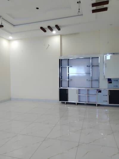 10 marla barnd new house for rent LDA Avenue 1