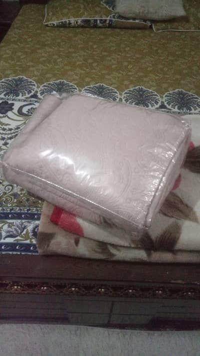 new bedsheet branded for sell 10/10 condition imported bed sheet