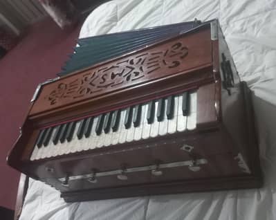 German jubilet harmonium