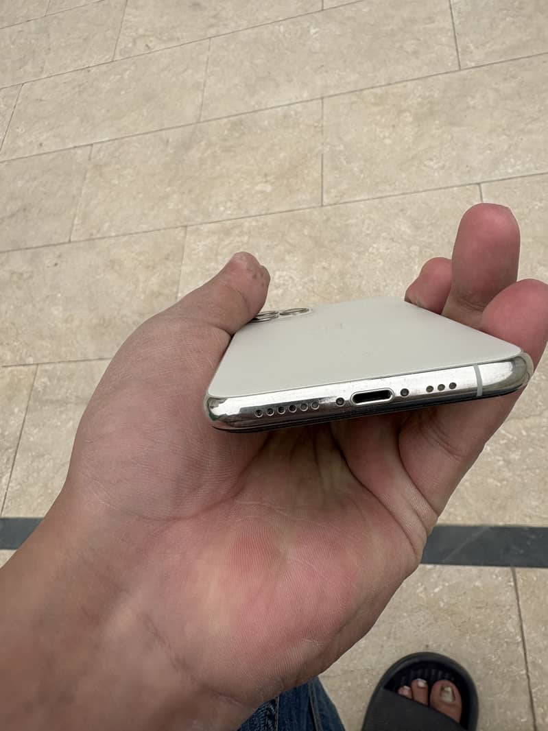 Iphone 11 pro 1