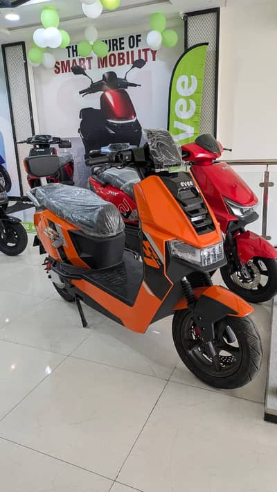 Brand New Evee S1 Air Scooty EV | EVEE Jhelum | Contact 0335 - 5551327