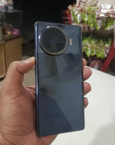 condition 10/10 box with charger