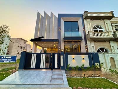 5 MARLA MOST LUXURIOUS HOUSE FOR RENT AT BAHRIA TOWN PRIME LOCATION