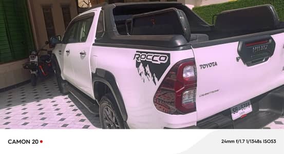 Revo v  2017 full option