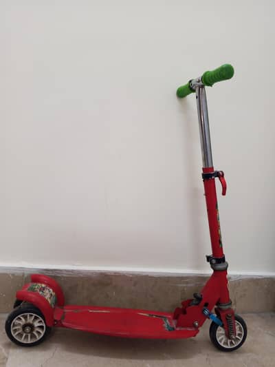 Kids Metal Scooter – Fully Functional – 10/10 Condition