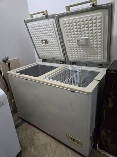 Dawlence Freezer - good working condition