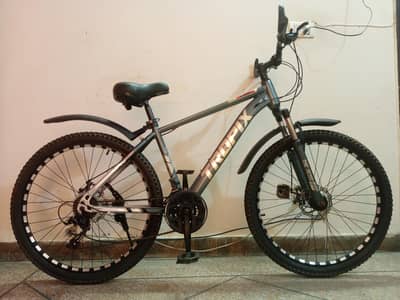 29 INCH IMPORTED (TROPIX) GEAR CYCLE 6 MONTHS USED 03417831299