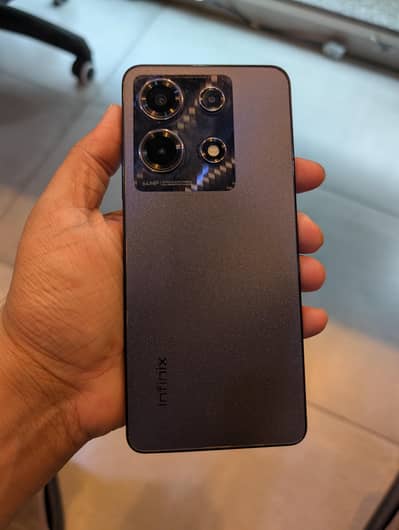 Infinix Note 30 | 256gb with Box charger