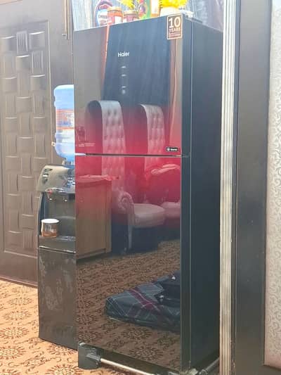 Haier Inverter Fridge / Refrigerator  276L Capacity