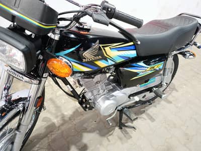 Black Honda 125 For sale