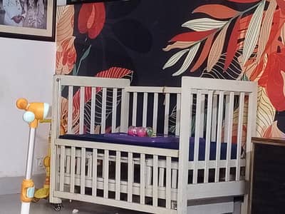 Baby Cot in good wood  ifor sale