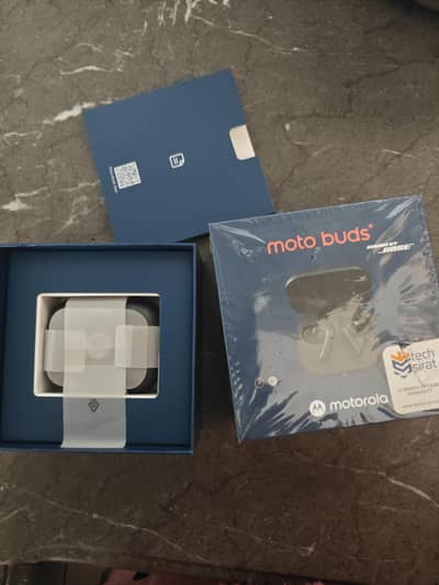Motorola moto buds+ | airpods | earphone |ear buds | best voice qualit