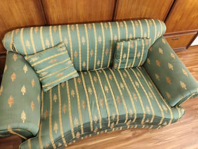 2 seater sofa 2 Seater Sofa – Used Condition – Cheap Price