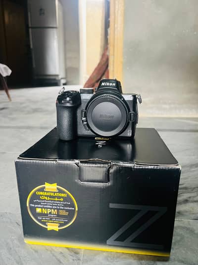 Z 5 Mirror less camera body
