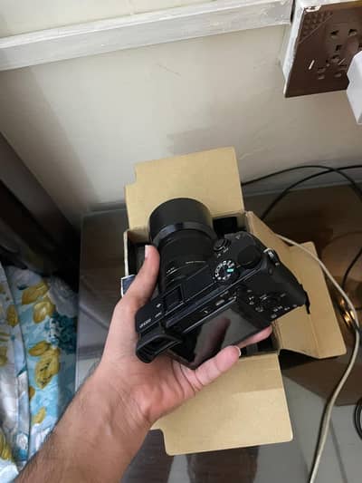 SONY A6300 With 50MM 1.8 Oss And 16-50 Kit Lens