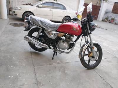 cg 150 only 2 days in use. contact on 03214542062.