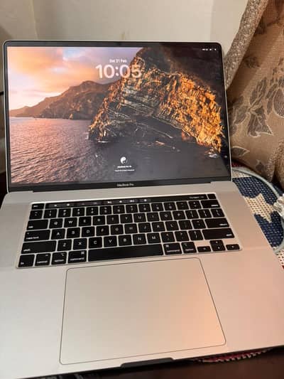 MacBook Pro 2019 16'' 32GB RAM 512GB SSD Touch Bar