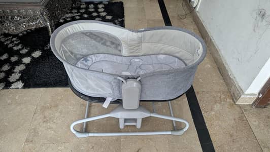 Mastela 4 in 1 dual multi-functional bassinet.