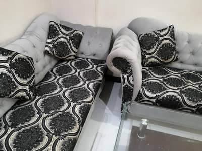 7 seater sofa set with centre table