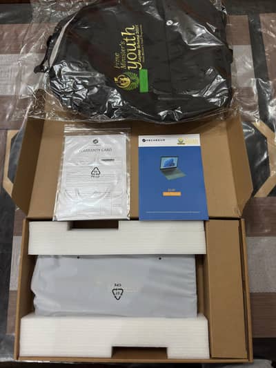 Pm Laptop Scheme Mechrevo Ryzen 5 7430U, 8gb Ram 3200MHZ, 256 Ssd, New