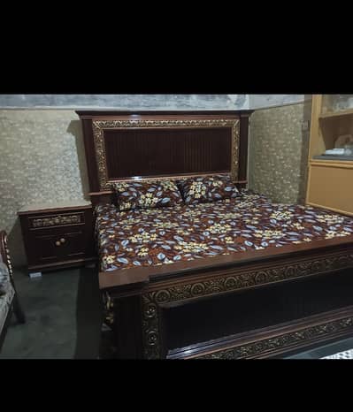 pure shesham wood bedroom set  Urgent sale in Faisalabad