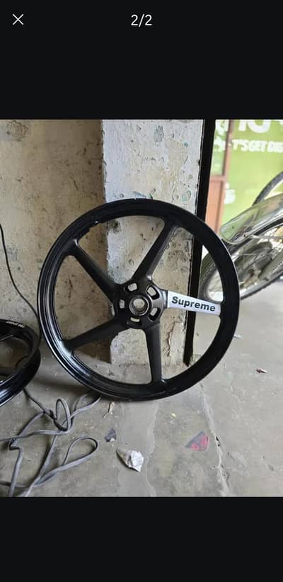 YBR Front Wheel And Beam Genuin For Sale Lash condition