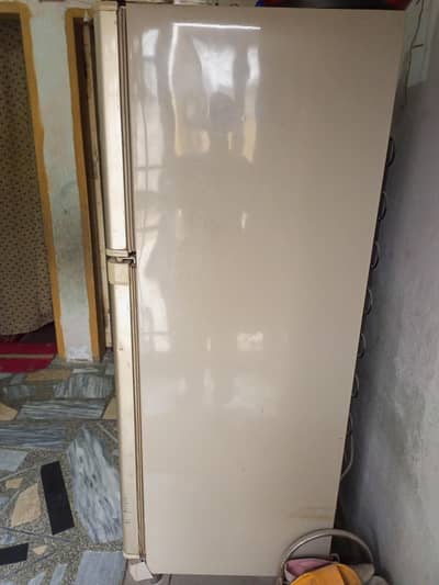 DAWLANCE FRIDGE WITH NO PROBLEM