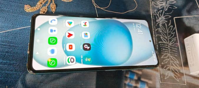 redmi 11 Pro  6. GB ram 128. gb. room