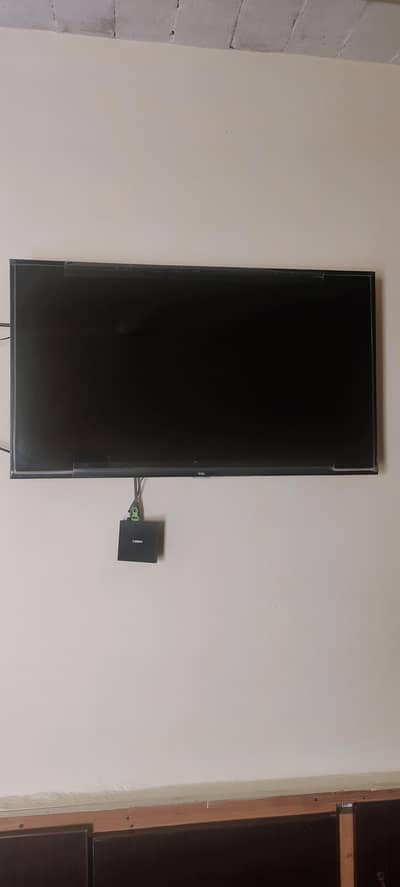TCL 40inc led for sell 1 year used all okay