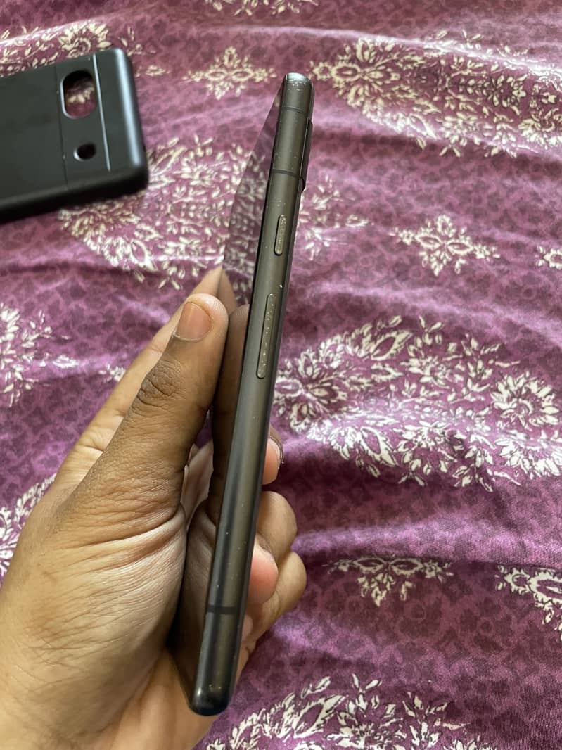 Google pixel 7a 5