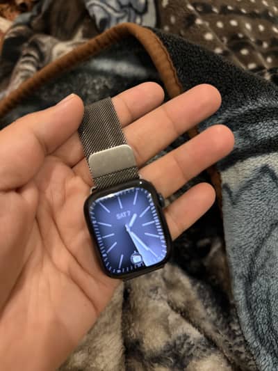 Apple Watch Series 9 45mm – 89% Battery