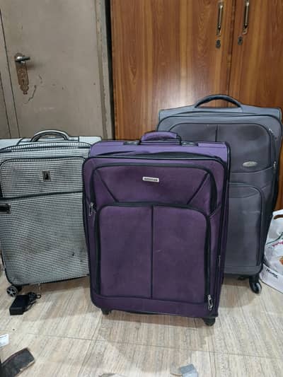 Original London Fog, American tourists, Samsonite Luggage Suitcase