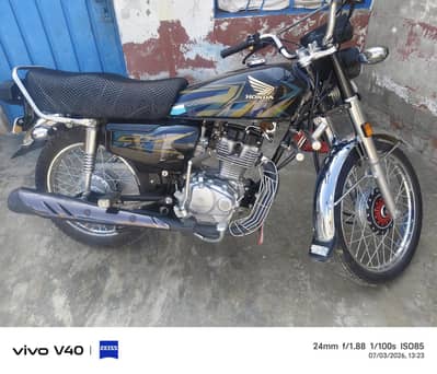 honda125 koy falt nhi