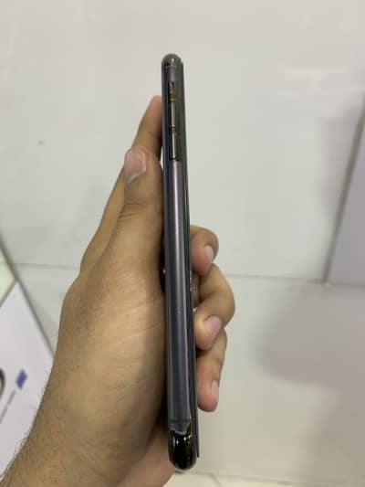 11 Pro Max 256Gb PTA