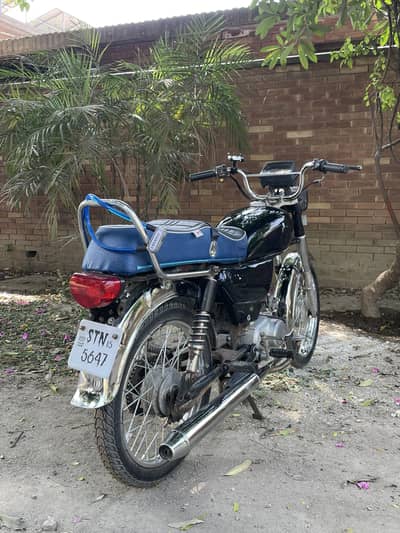 Ghani bike all ok all documen lash condition urgent sale
