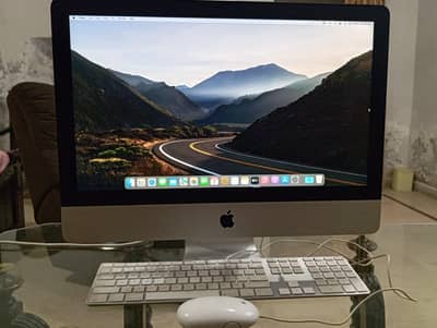 iMac 21.5 inches 2.3 GHz Dual-Core Intel Core i5
