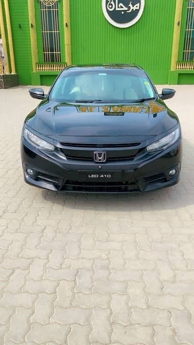 Honda Civic VTi Oriel (2017/19) model