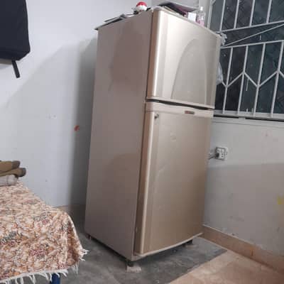 dawlance fride 4salr- excellent condition and price