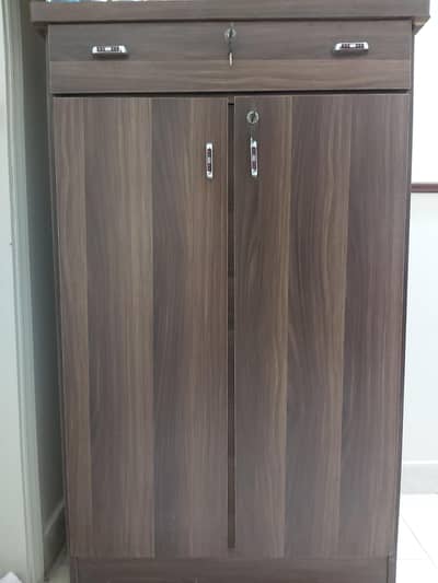Excellent medium size beautiful cupboard