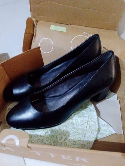black heel leather shoes