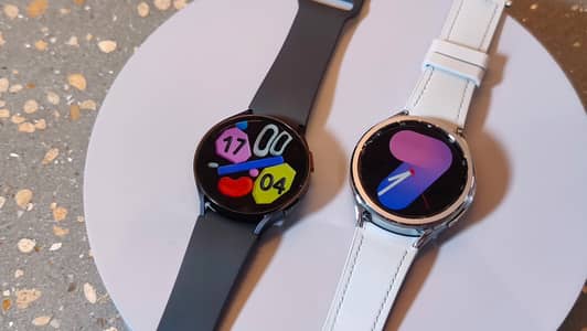 Samsung Galaxy Watch 6 (40mm)- With Box , Extra Straps And Covers