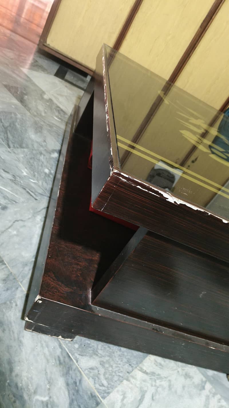 sofa set ans table 2