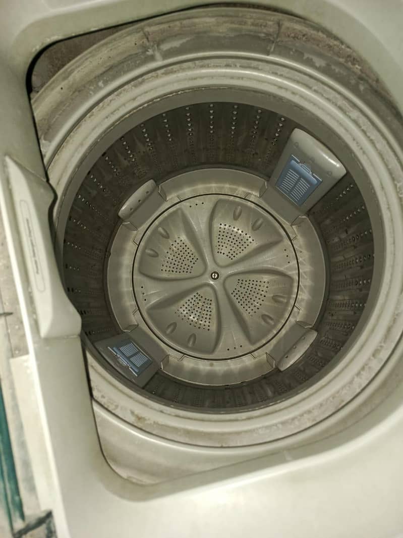 HAIER WASHING MACHINE FULLY AUTOMATIC 3